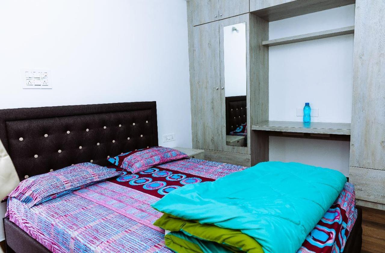 Rvr Abode -Private Rooms Bangalore Buitenkant foto