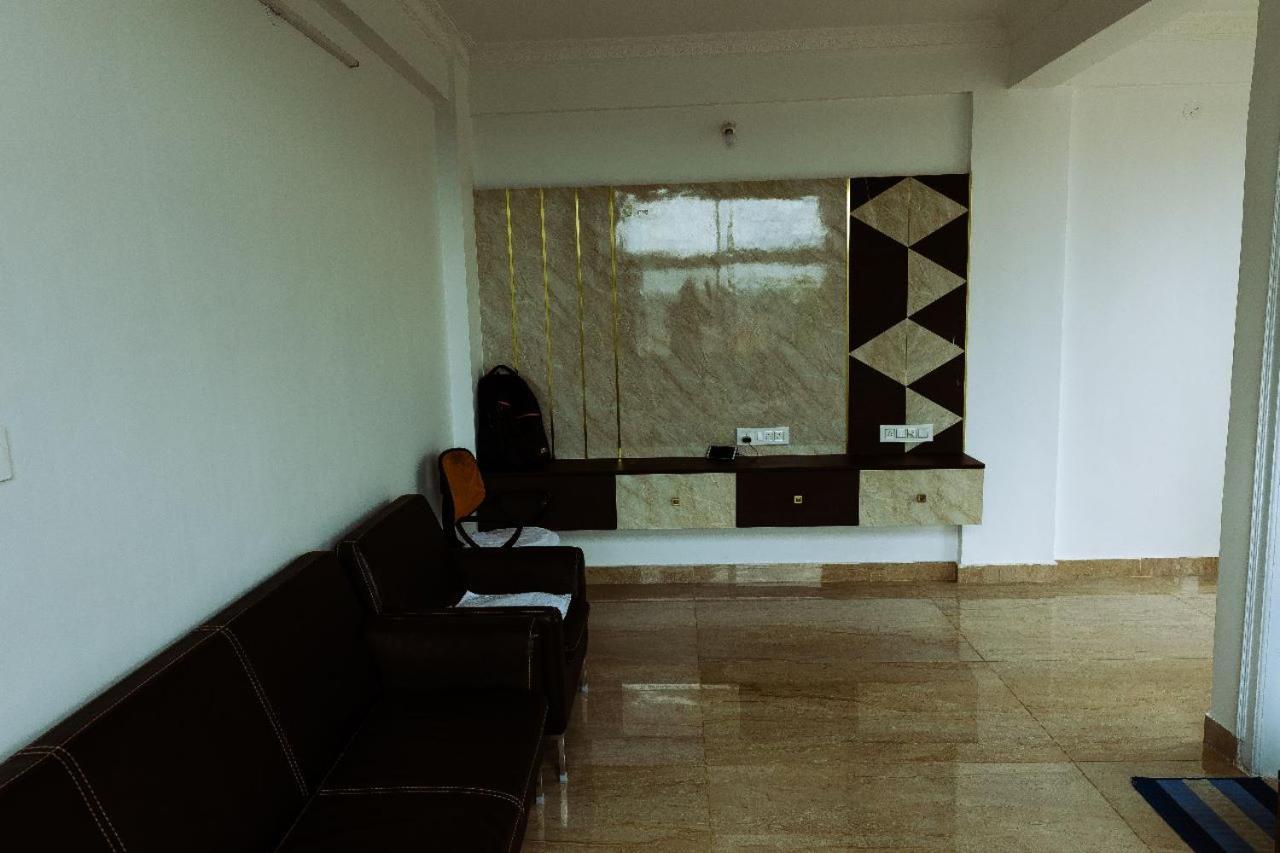 Rvr Abode -Private Rooms Bangalore Buitenkant foto