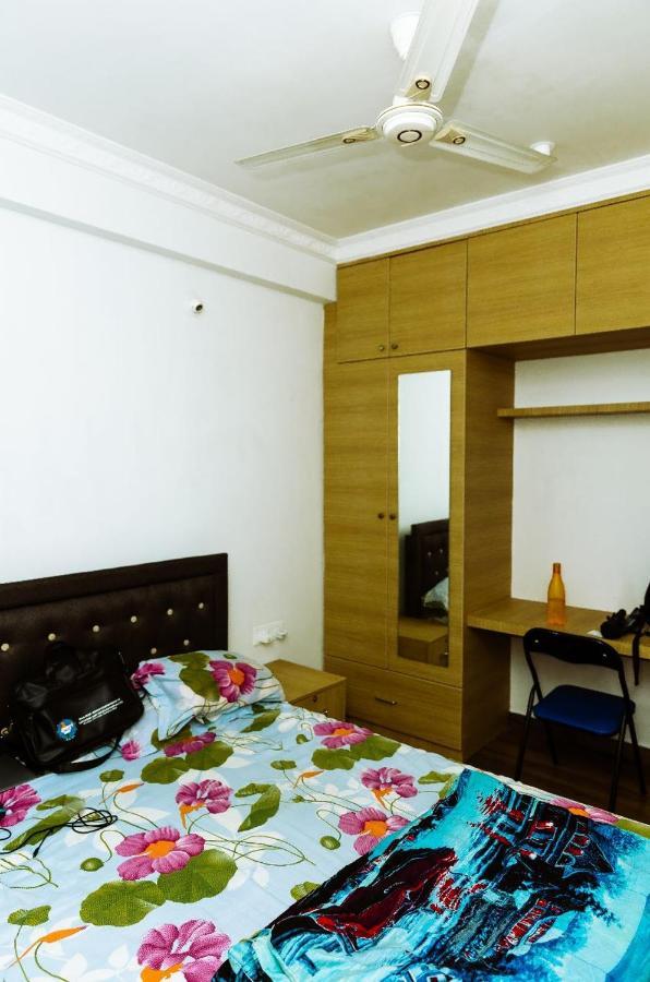 Rvr Abode -Private Rooms Bangalore Buitenkant foto